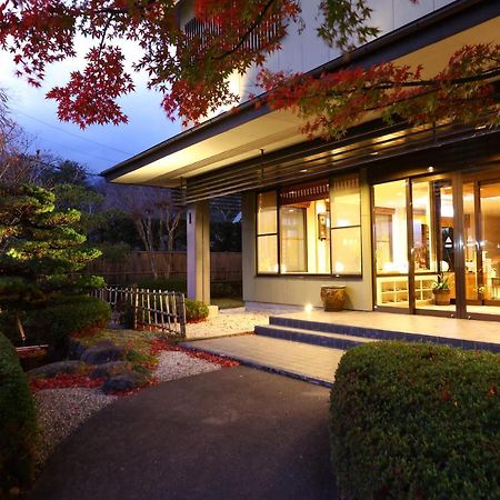 Hotel Yamabuki Комаґане Екстер'єр фото