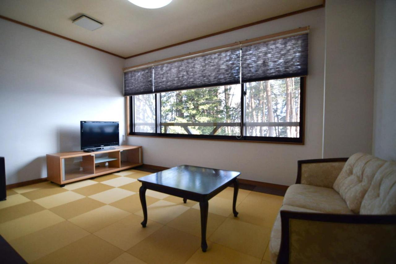 Hotel Yamabuki Комаґане Екстер'єр фото